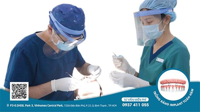 Dr. Care nha khoa chuyên sâu trồng răng Implant với đội ngũ bác sĩ có ít nhất  5 năm kinh nghiệm trong lĩnh vực cấy ghép Implant.