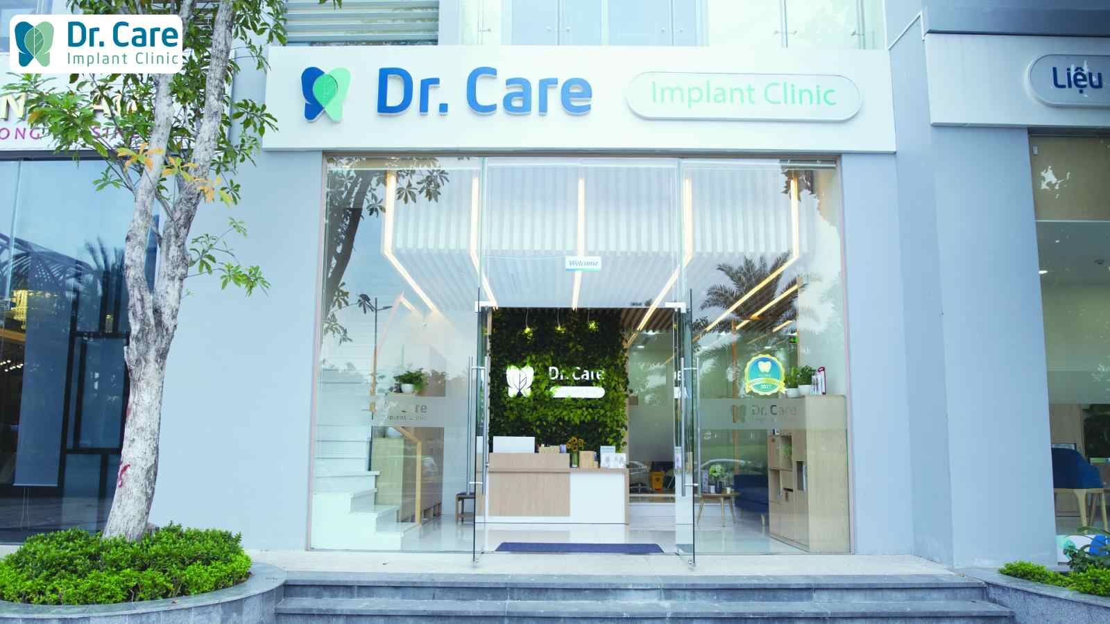 Dr Care - Implant Clinic là địa chỉ trồng răng Implant chuyên sâu tại TP.HCM dành riêng cho người trung niên